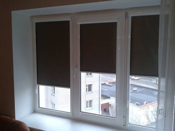 Тканинні ролети закритого і відкритого типу.День ніч.