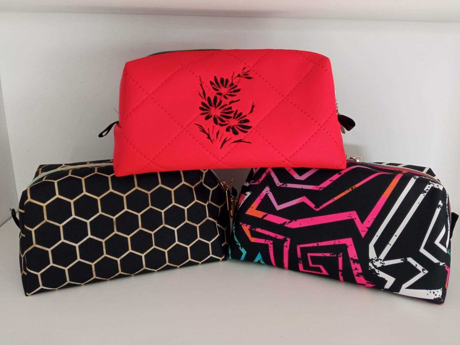 Kosmetyczka plaster miodu, róża