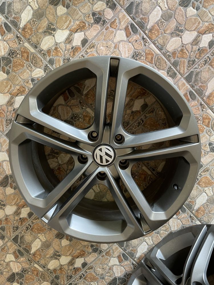 Титанові диски Volkswagen r20