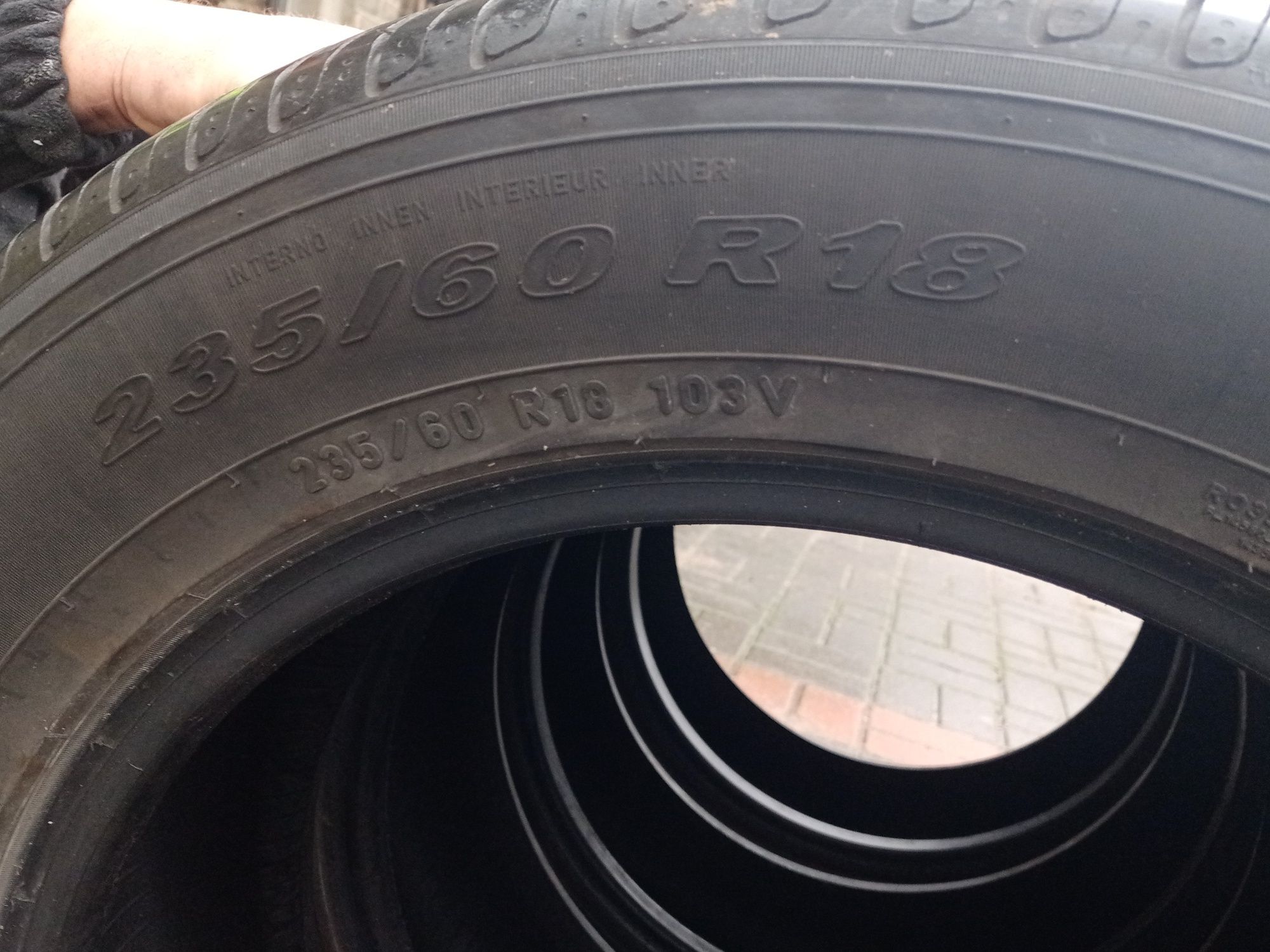 Opony suv 235/60 R18