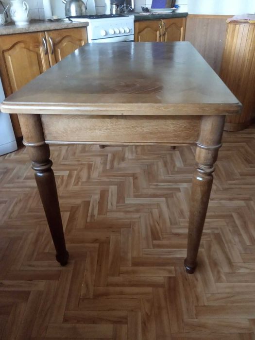 стол дубовый обеденный