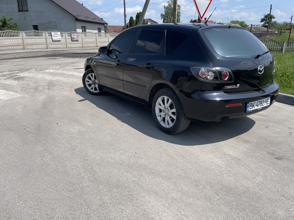 Продам автомобіль Mazda 3