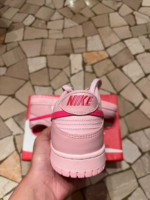 Nike Dunk Low Triple Pink (GS) 38