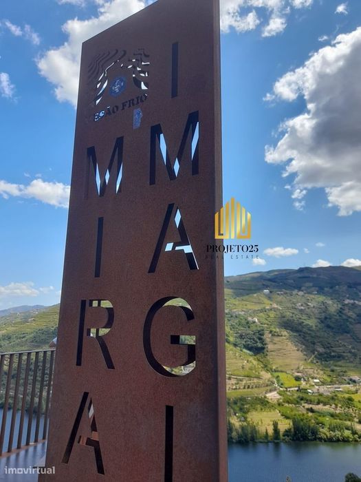 Terreno único com 21.500 m² Zona Vinhateira - Projeto Turístico