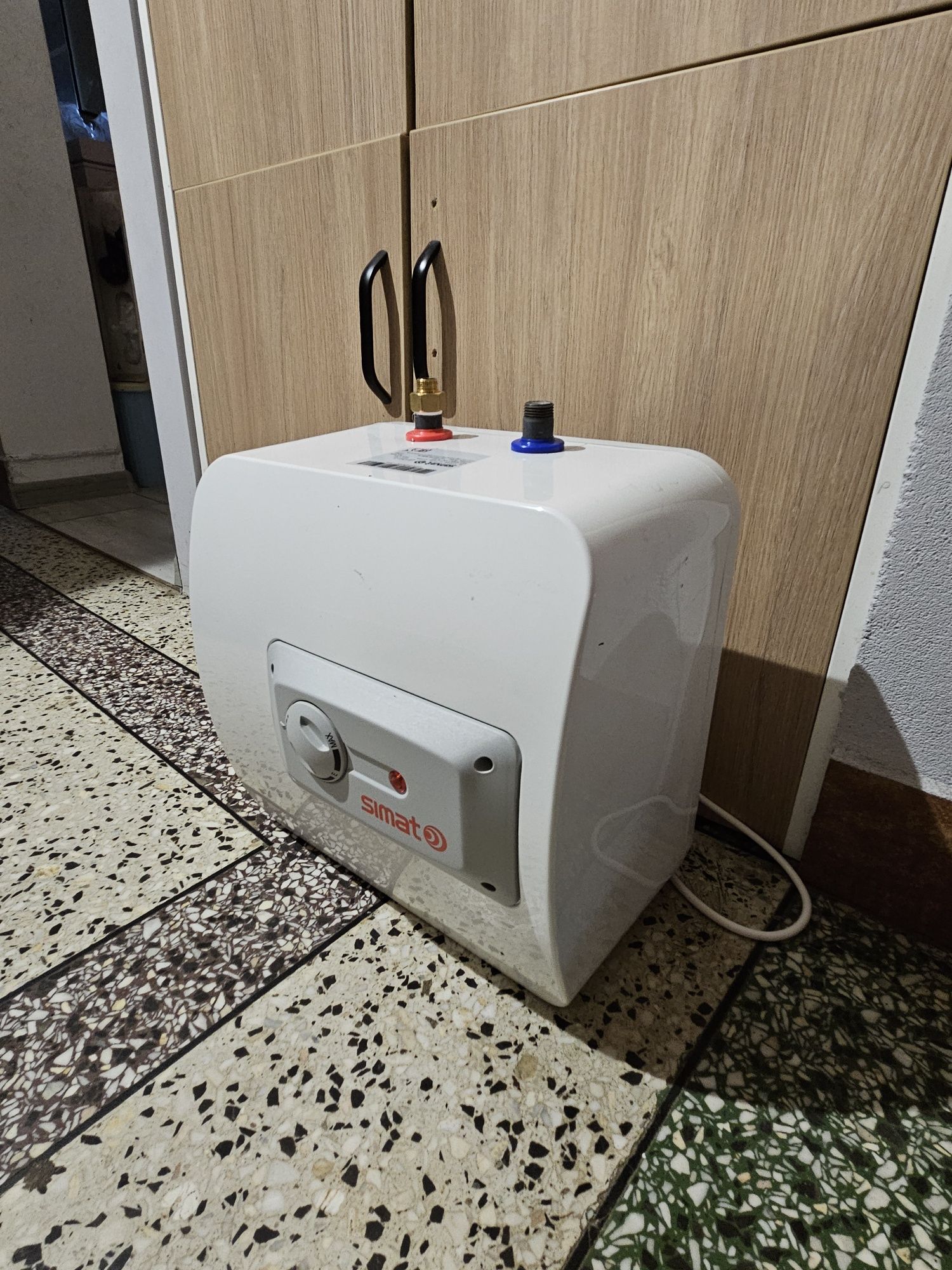 Bojler,Podgrzewacz wody elektryczny 10l podumywalkowy