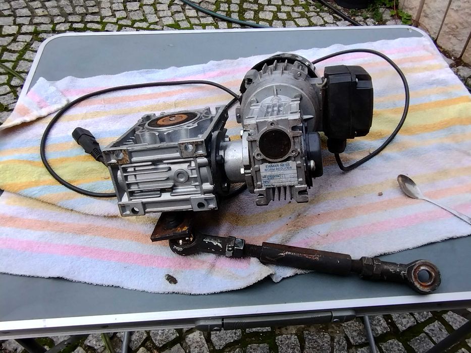 Przekładnia, motoreduktor do podajnika tłokowego Besel Cantoni Motor