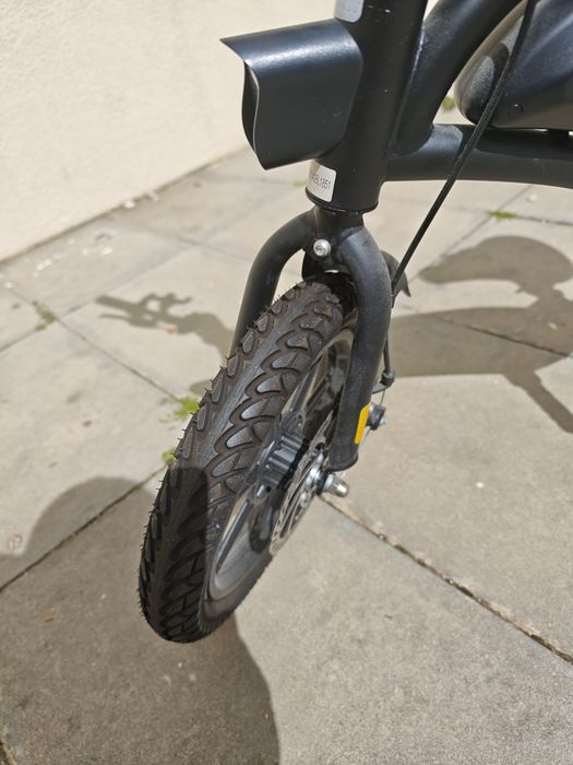 Bicicleta Elétrica Urban Glide 140 Preta Em muito bom estado