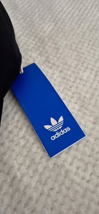 Adidas czapka z daszkiem M/L unisex oryginał metki folia.