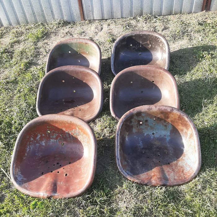 Stare siedzenia traktorowe loft