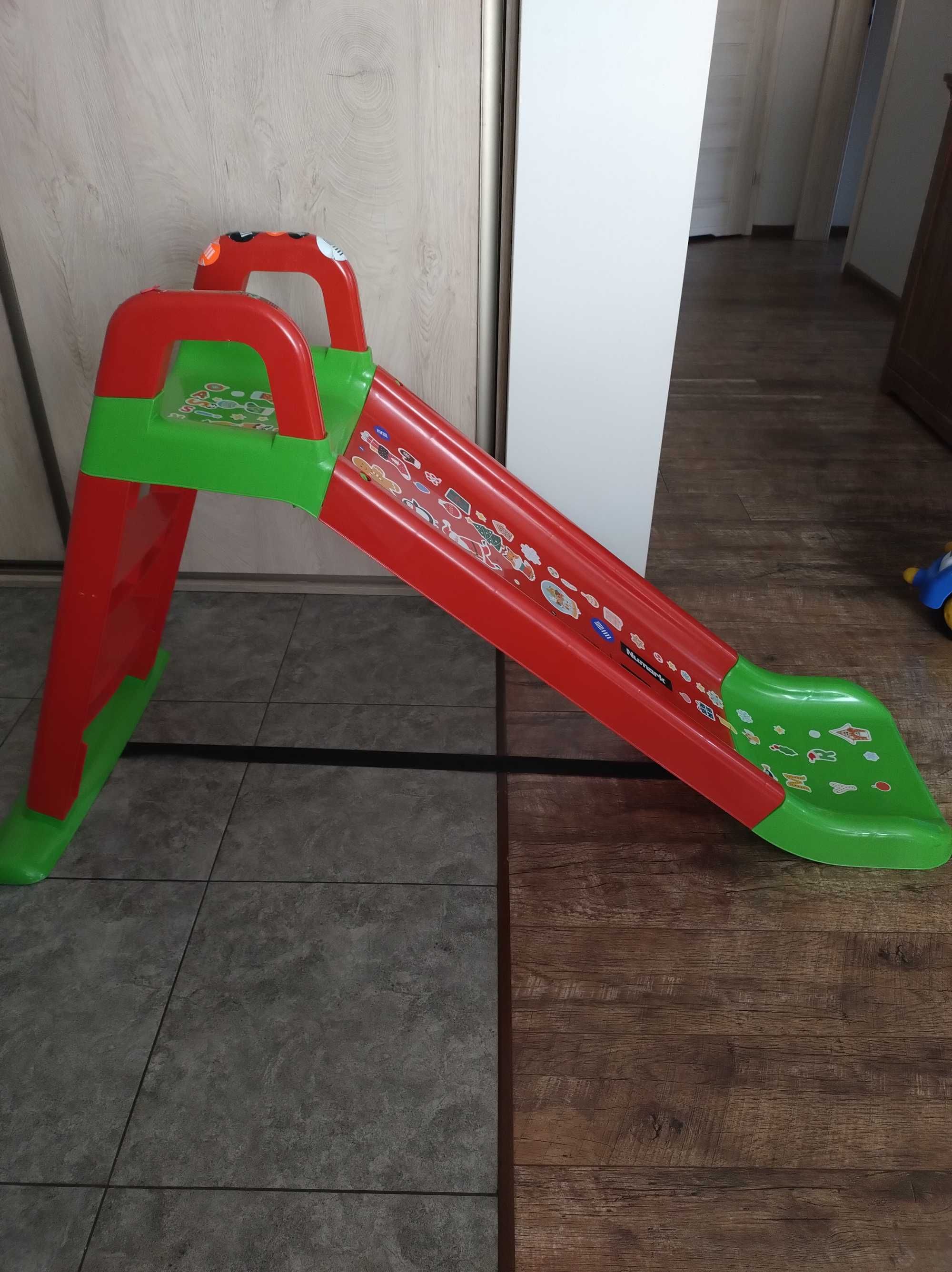 Zjeżdżalnia plastikowa