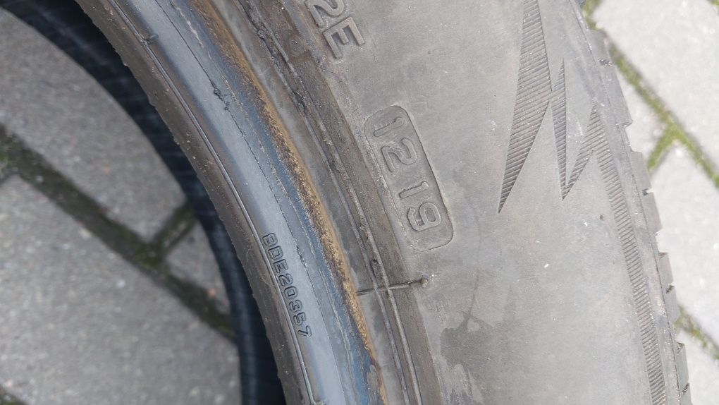 Opony zimowe Bridgestone Blizzak 215/55R17 4szt