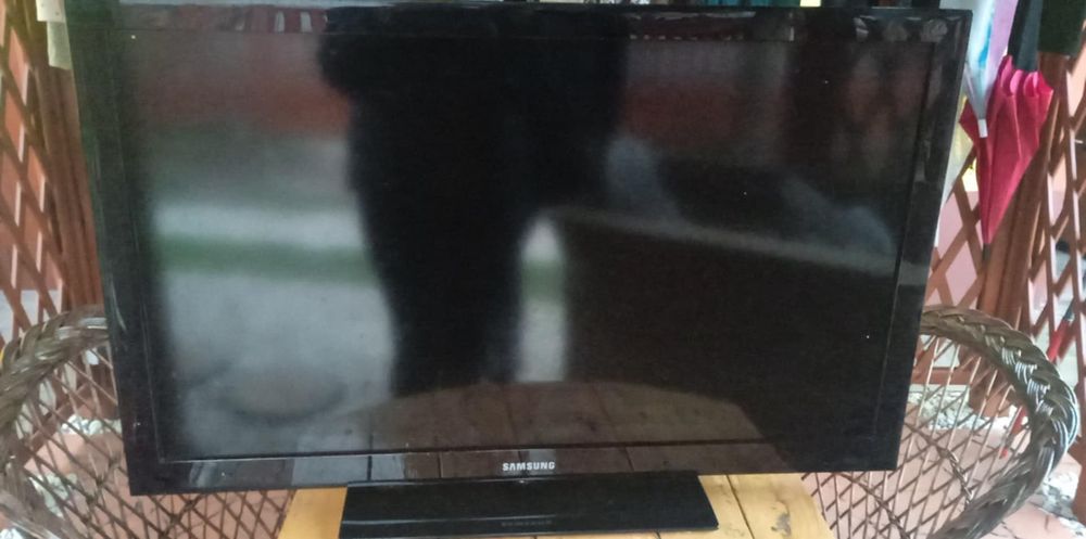 Telewizor Samsung 40 z pilotem