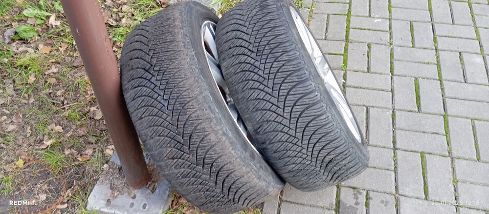 Felgi aluminiowe R18 Volvo z oponami całorocznymi  245/45