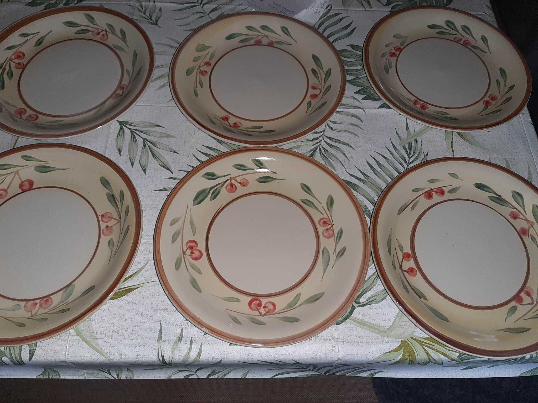 Zestaw talerzy malowanych fajans ceramika nie Włocławek
