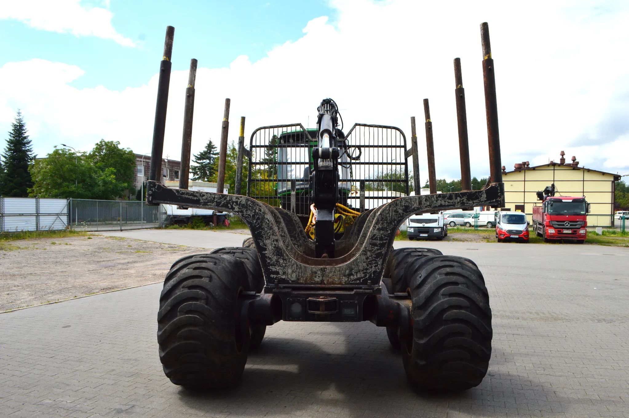 John Deere 1210E  [13891]ForwarderJohnDeer1210E, żuraw CF710, kamery, poziomowana kabina