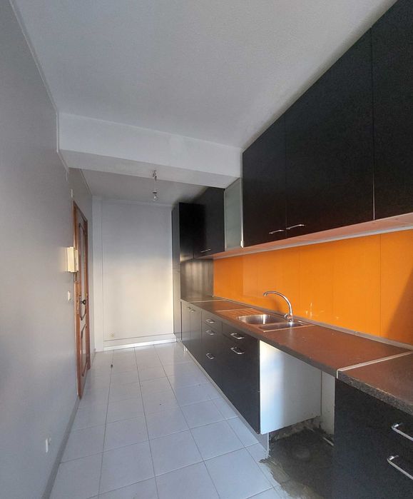 Arrendo Apartamento T2 (Gaia)
