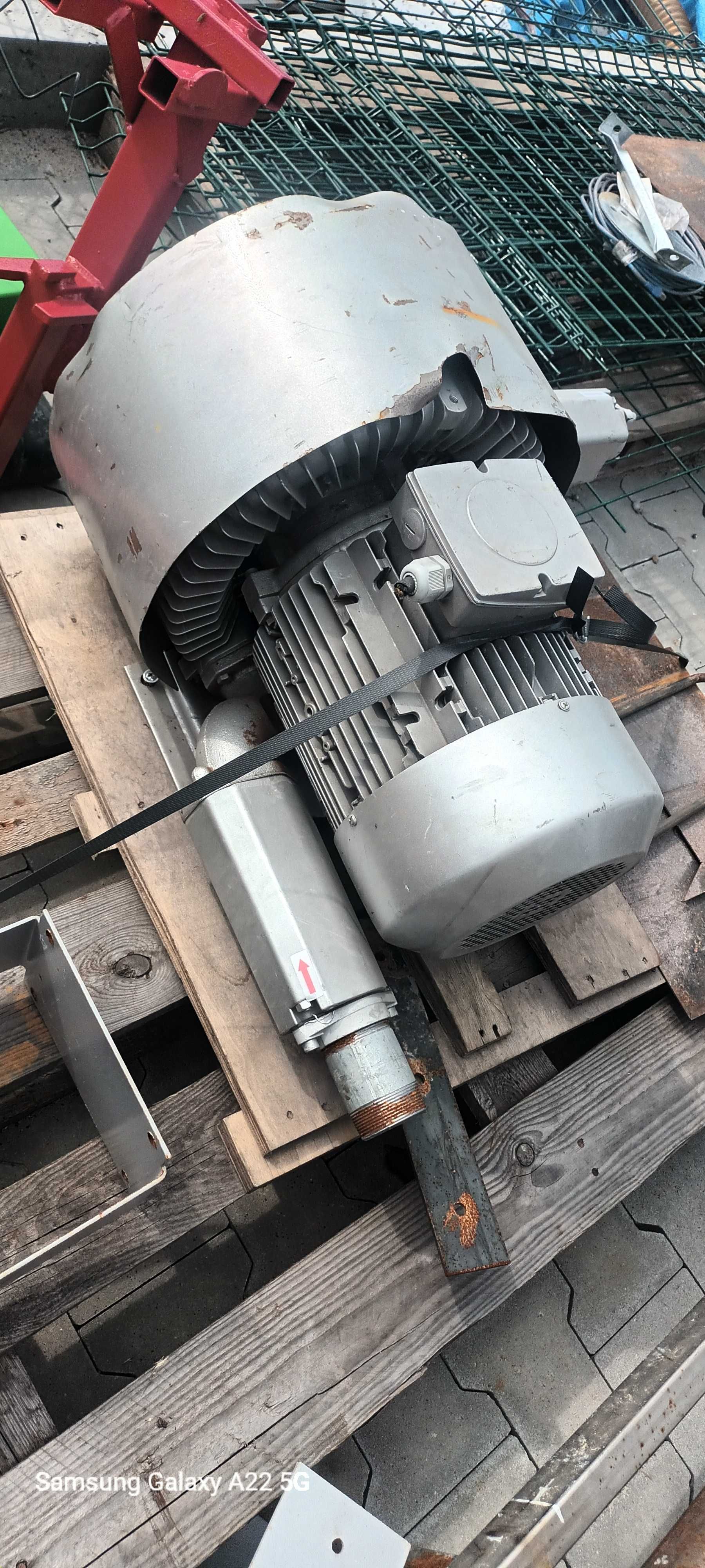 Turbina wentylator dmuchawa boczno kanałowa
