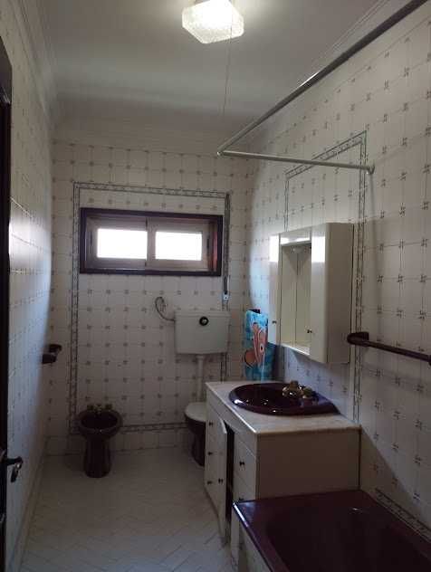 Andar moradia bem localizada  Vilarinho Macieira da Maia Vila do conde