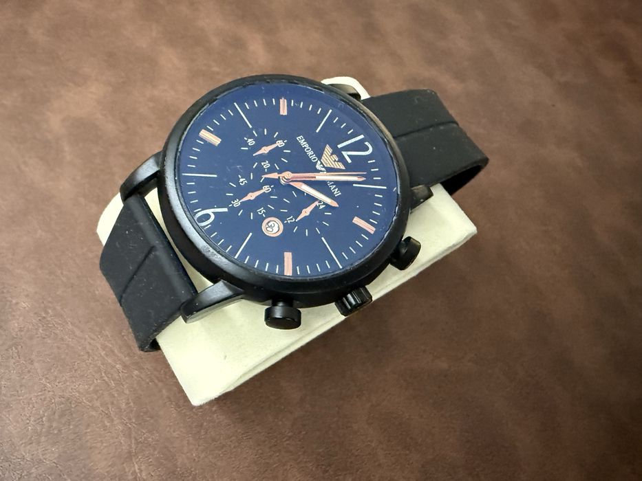 Lote 12 relógios + caixa de coleção - ideal para prendas de Natal