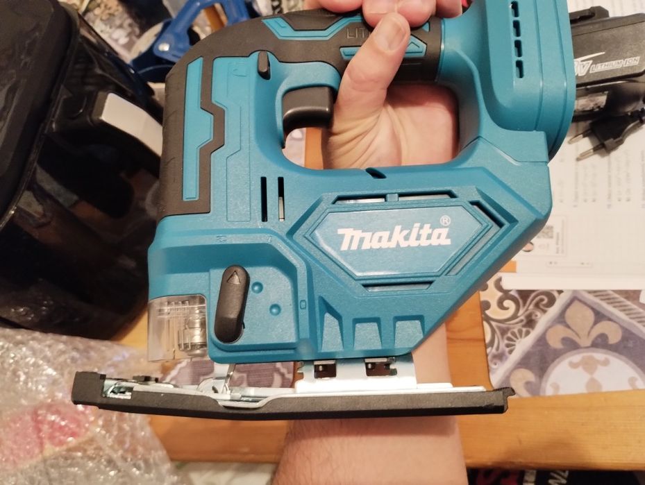 Wyrzynarka akumulatorowa Makita