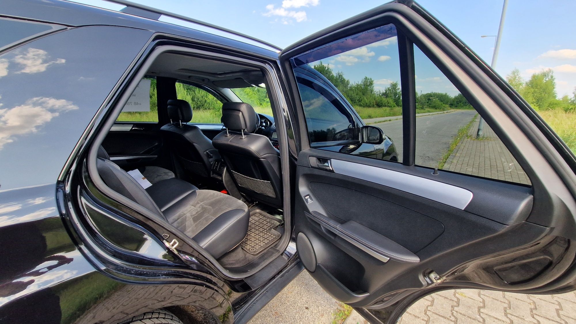 Mercedes-Benz ML W164