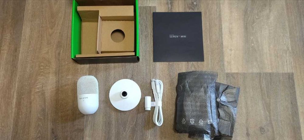 Мікрофон Razer Seiren V3 mini White