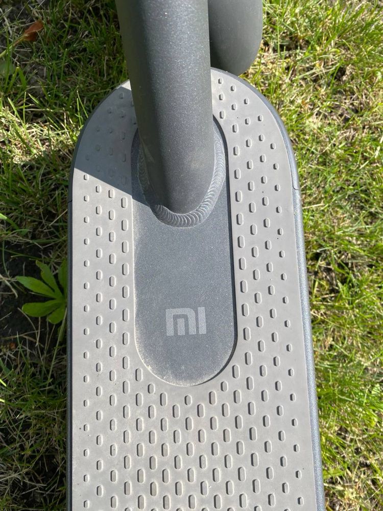 Електросамокат xiaomi