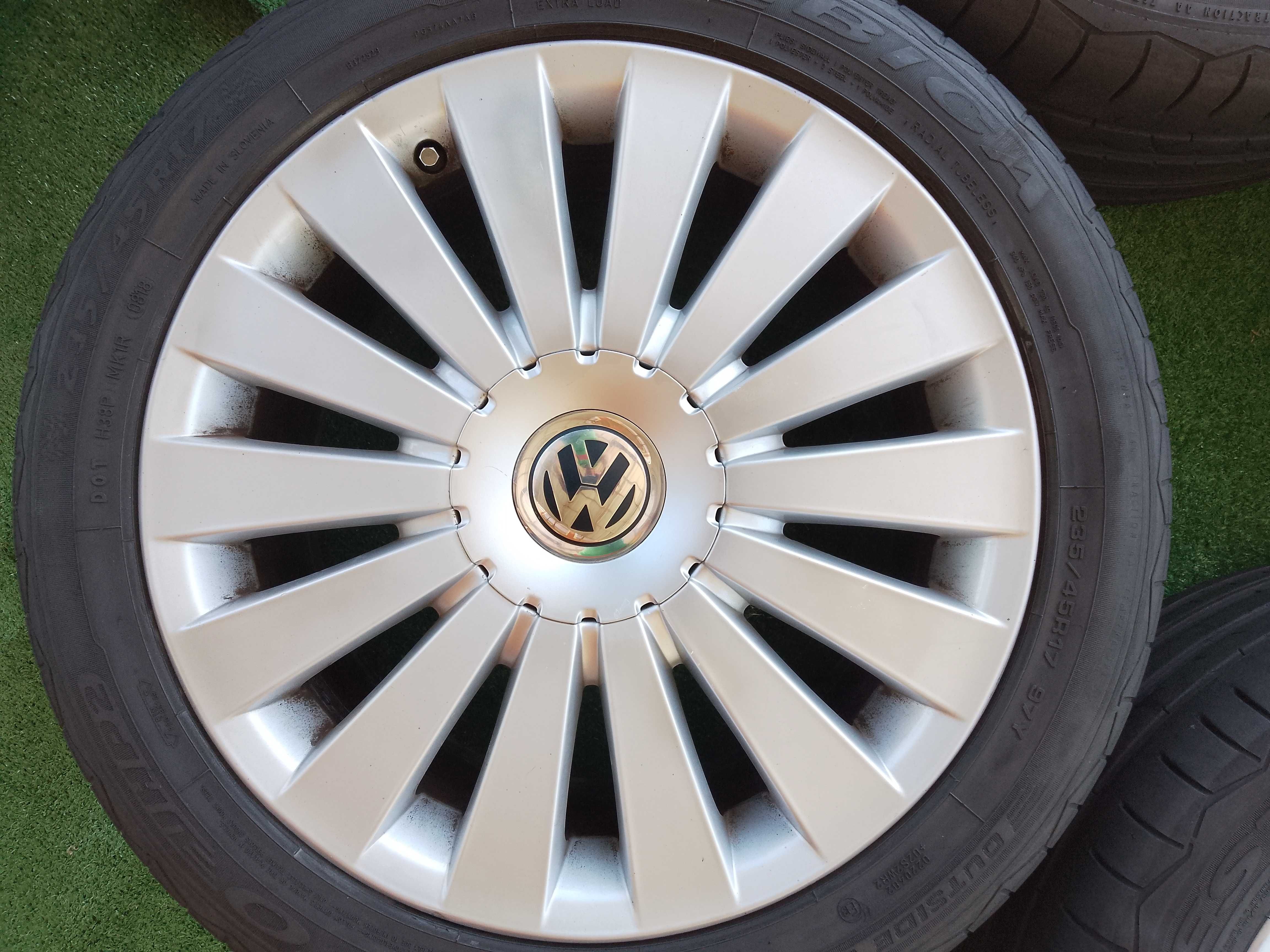 235/45/17"5x112 VW Passat B7 B8 Golf 5 V mk5 , 6 VI mk6 , 7 VII mk7 Au