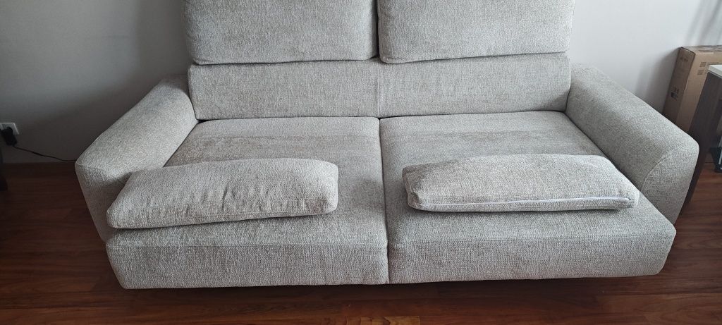 Sprzedam sofę 3 osobową -stan bardzo dobry