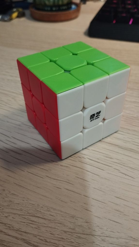 Diversos Cubos Rubik