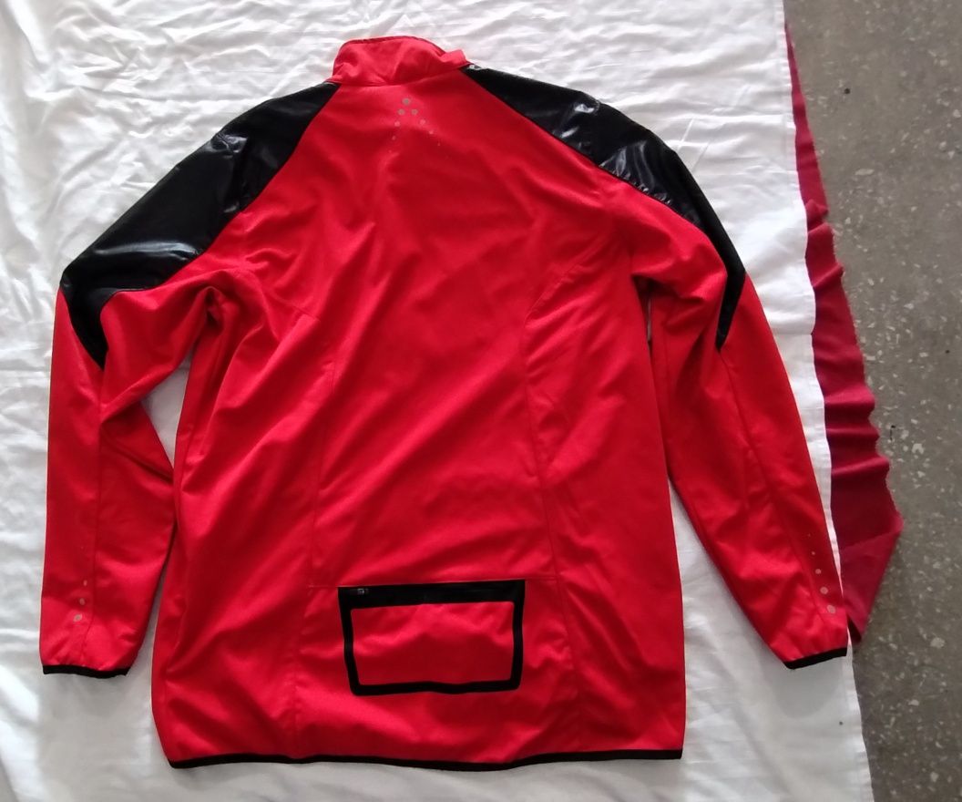 Bluza kolarska CRIVIT  2 kieszene boczne zapinane na zamek błyskawiczn