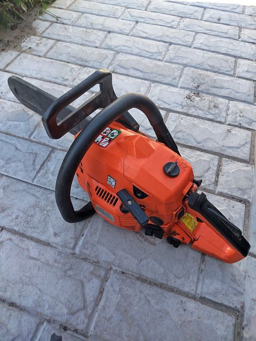 Продам бензопилу