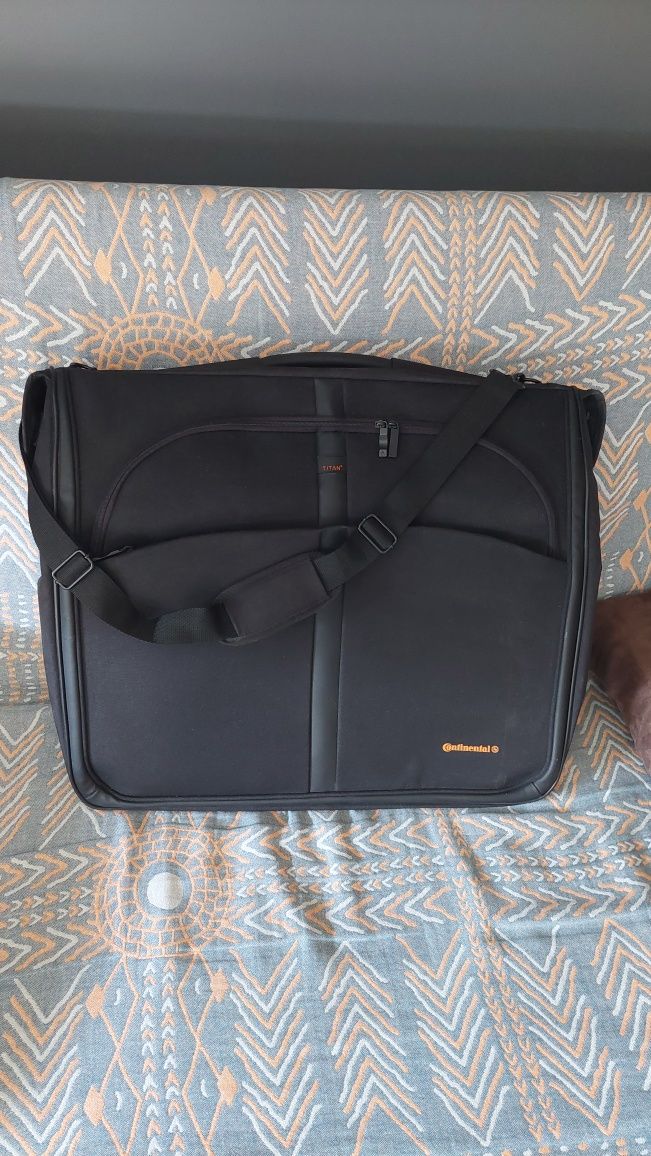 Torba na garnitur Titan Continental