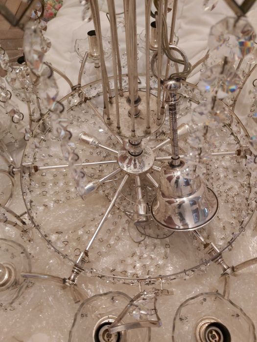 Candeeiro de teto antigo.