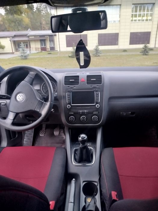 Фолькваген  гольф 5