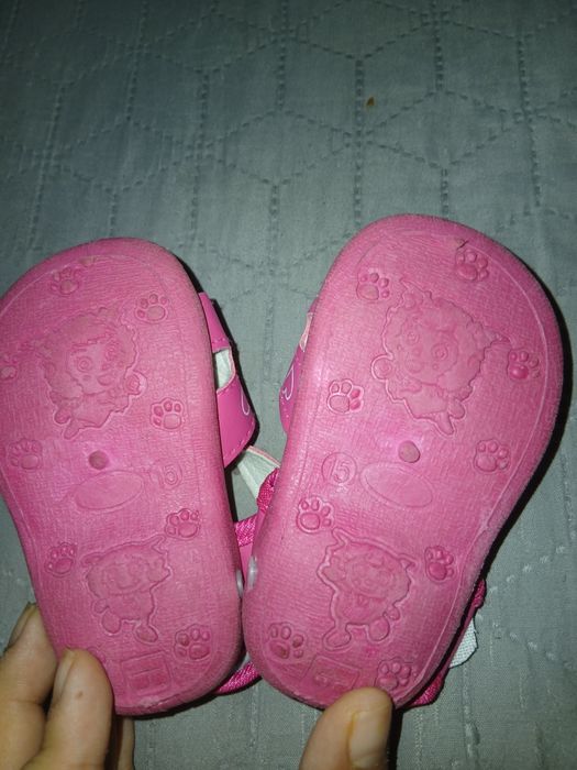 Дитячі босоніжки 15 розміру