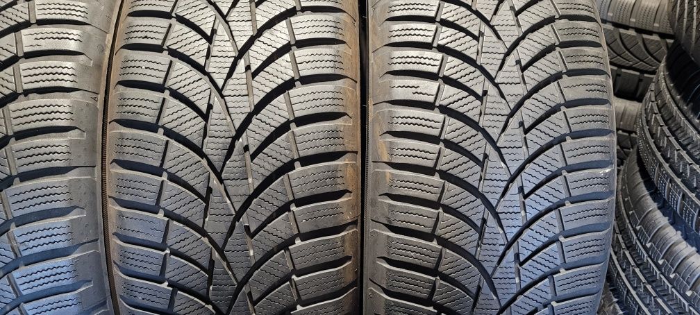 215/55r18 99V Toyo Observe S944 z 2022r ładne.