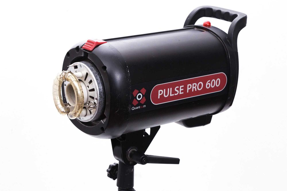 Lampa błyskowa studyjna Quantuum Quadralite Pulse pro 600