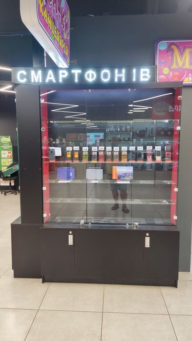 Продам шкаф для магазина