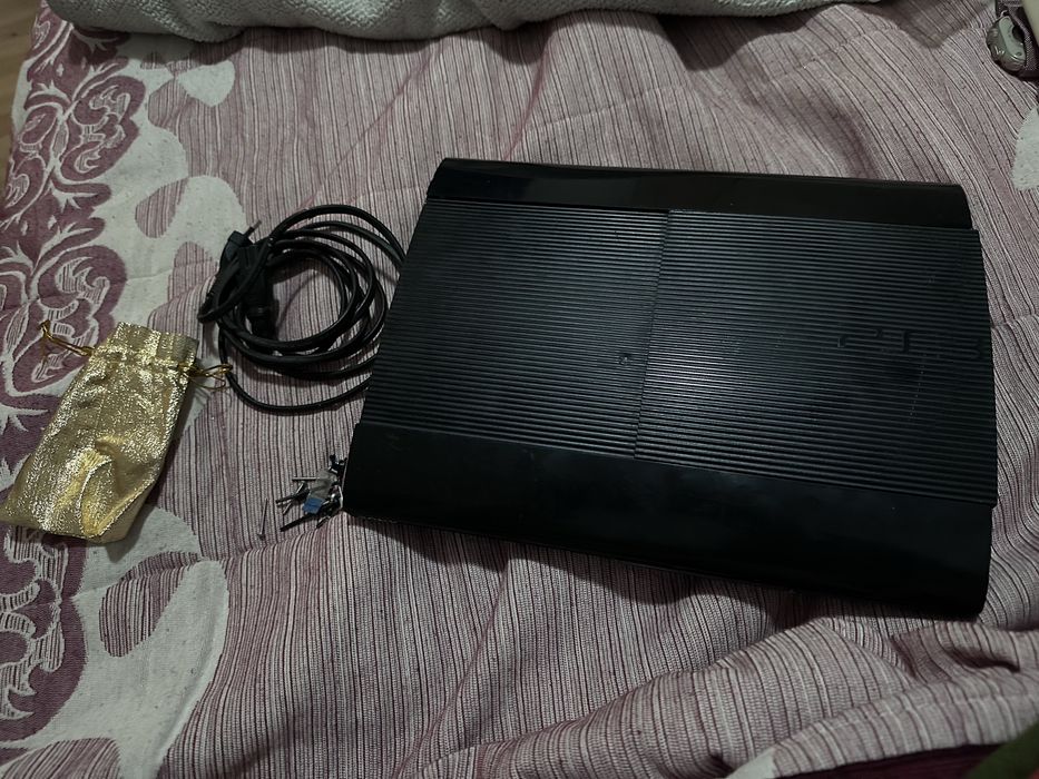 PS3 Super Slim desmontado - para peças, tudo junto