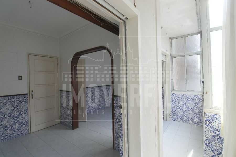 Apartamento no centro de Algés (Lisboa)