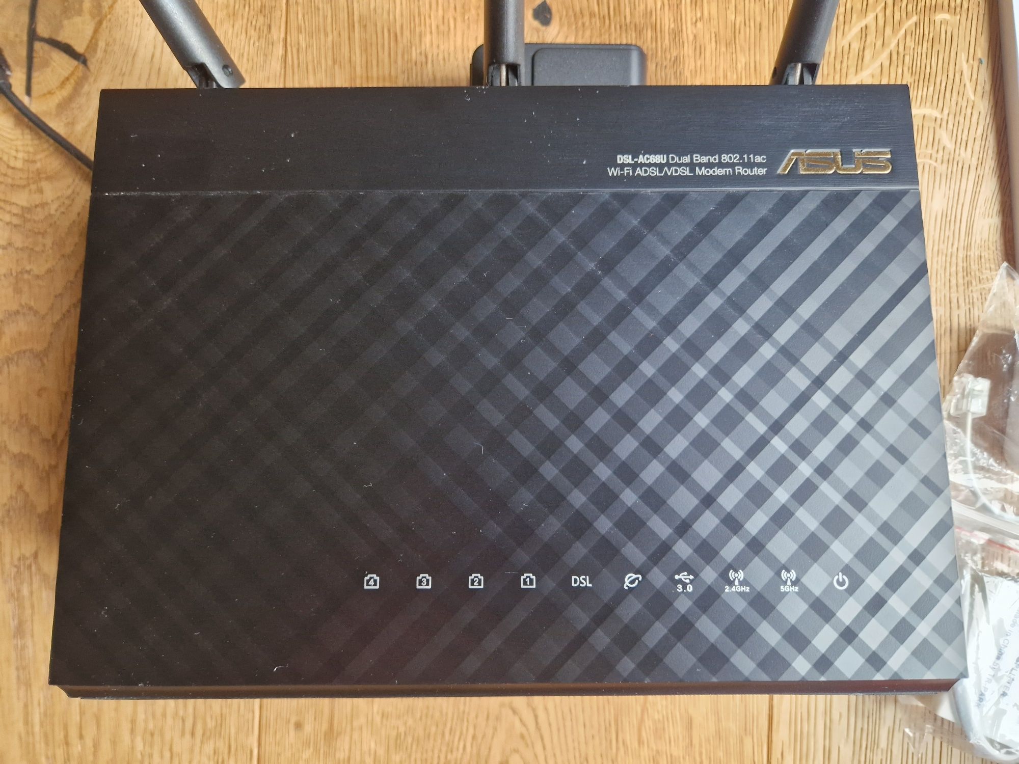 Modem Asus DSL-AC68U