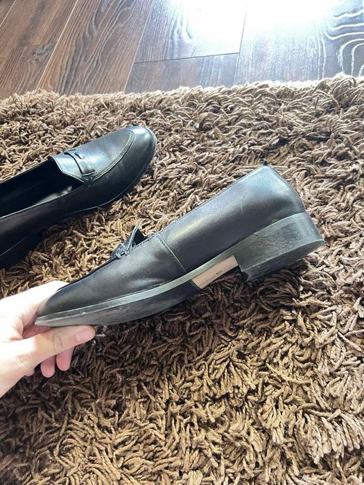 Кожані туфельки 37 розмір