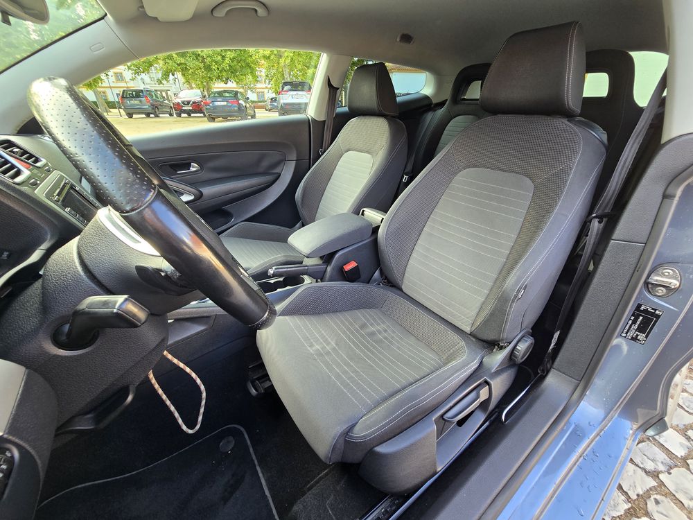 Volkswagen Scirocco 2.0 tdi dsg