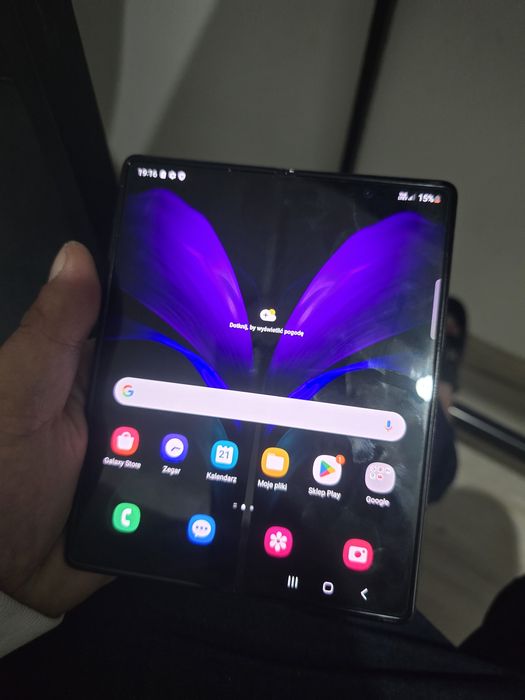 Samsung galaxy Z fold 2 12gb ram 256 gb