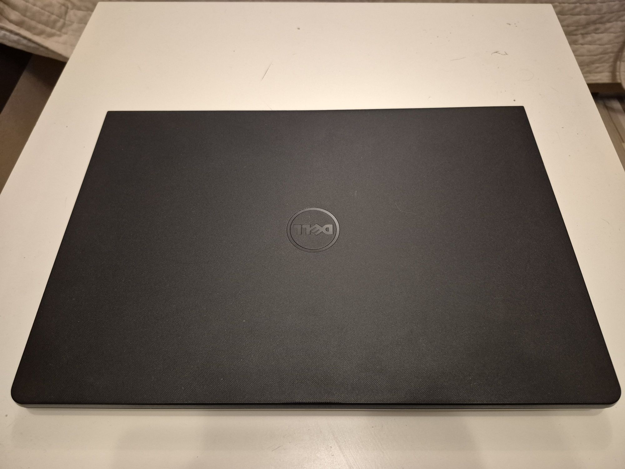 Laptop Dell Inspiron 3576 15,6" | i7-8550U | 8 GB | 256 GB | 520M-2 GB