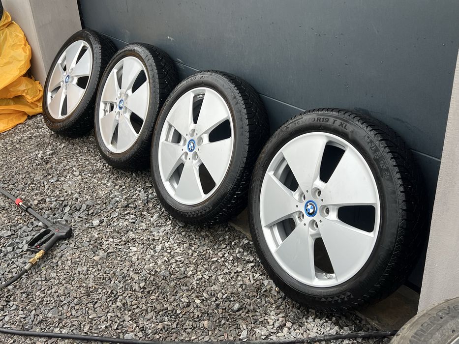 Диски з шинами на БМВ і3 R19 155/70