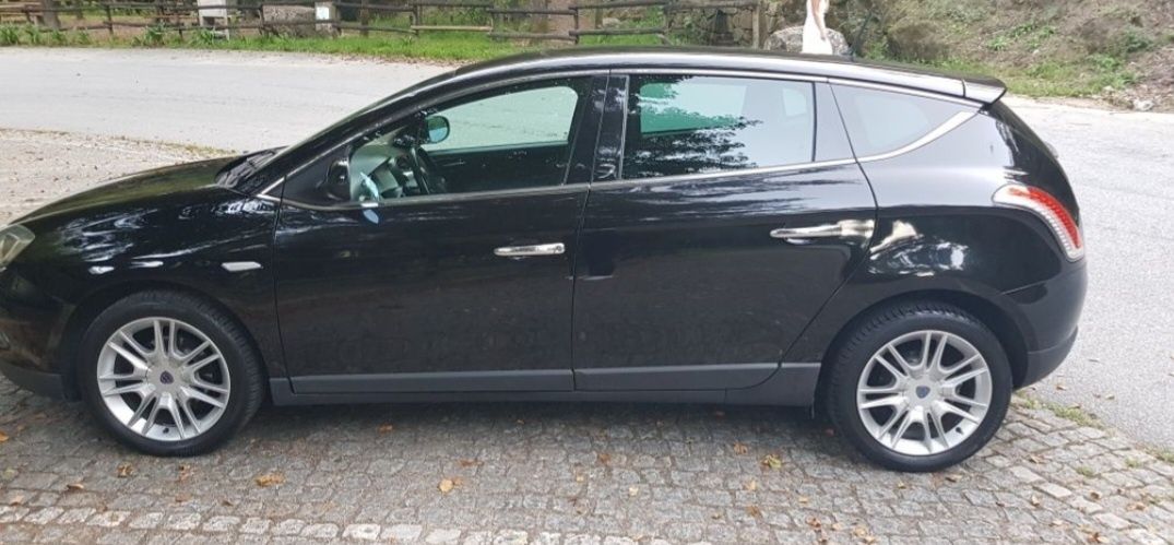 Excelente Estado - Lancia Delta 1.6 Multijet- Versão ORO