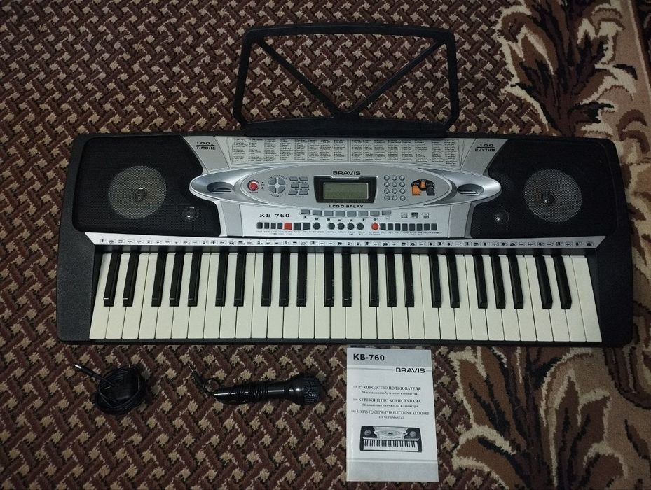 Синтезатор BRAVIS KB-760