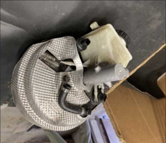 Вакуумний підсилювач тормозів Volvo XC90 31273675